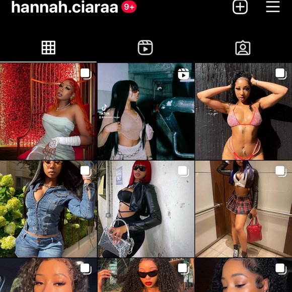 😆HEY POSH NATION😆I am Hannah👋🏽OWNER OF, ONE HOUSE🛍️THE IT POSHPAGE FOR YOU! - Picture 2 of 5